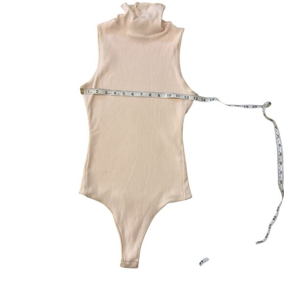 Show Me Your Mumu Turtle Bodysuit size M - Picture 4 of 10